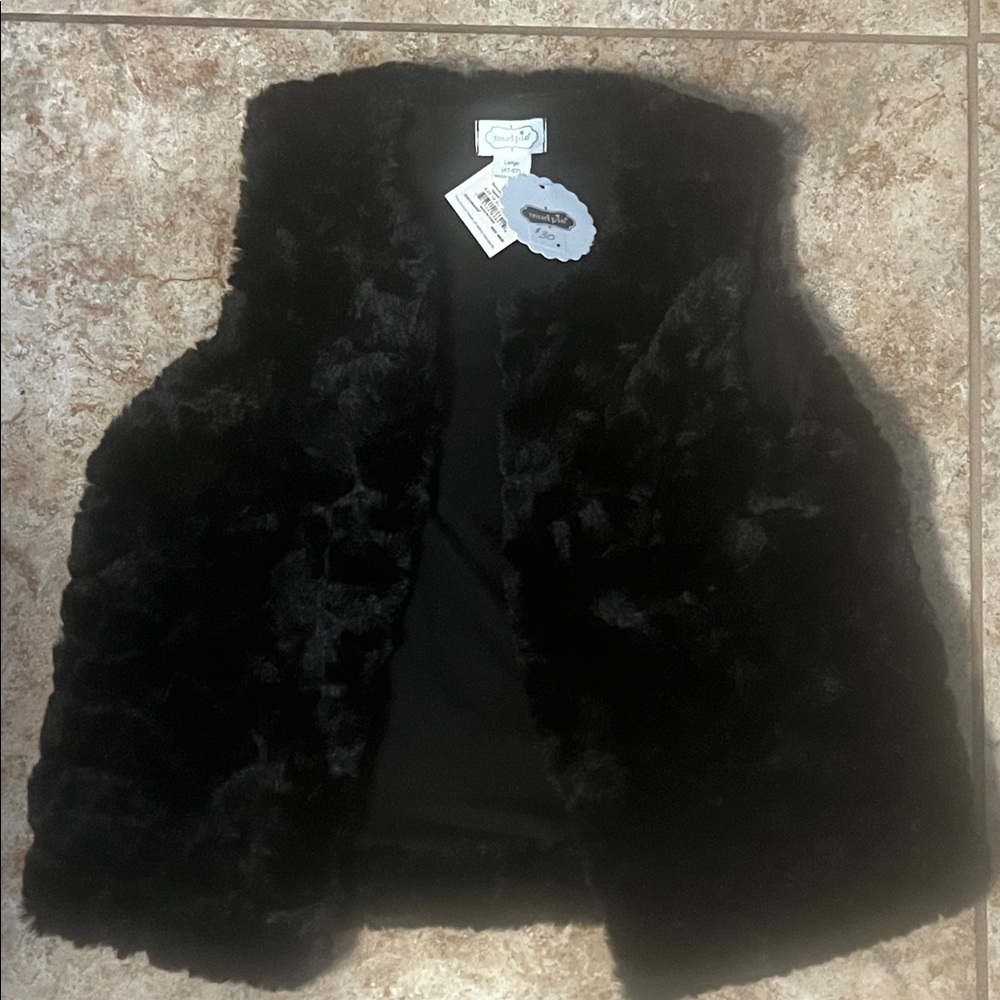 Little Girls Black Faux Fur Vest